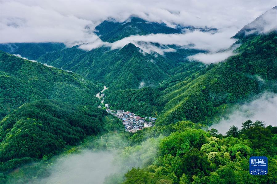 （新華全媒頭條·奮進(jìn)新征程 建功新時代·非凡十年·圖文互動）（1）福建：搶抓機(jī)遇謀發(fā)展 奮力譜寫新篇章
